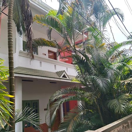 Golden Stay Varkala Buitenkant foto